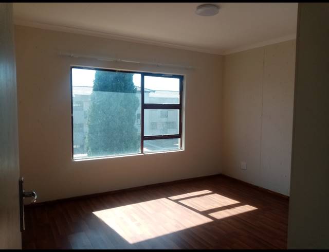 2 BEDROOM SECTIONAL TITLE FOR SALE IN EVELEIGH